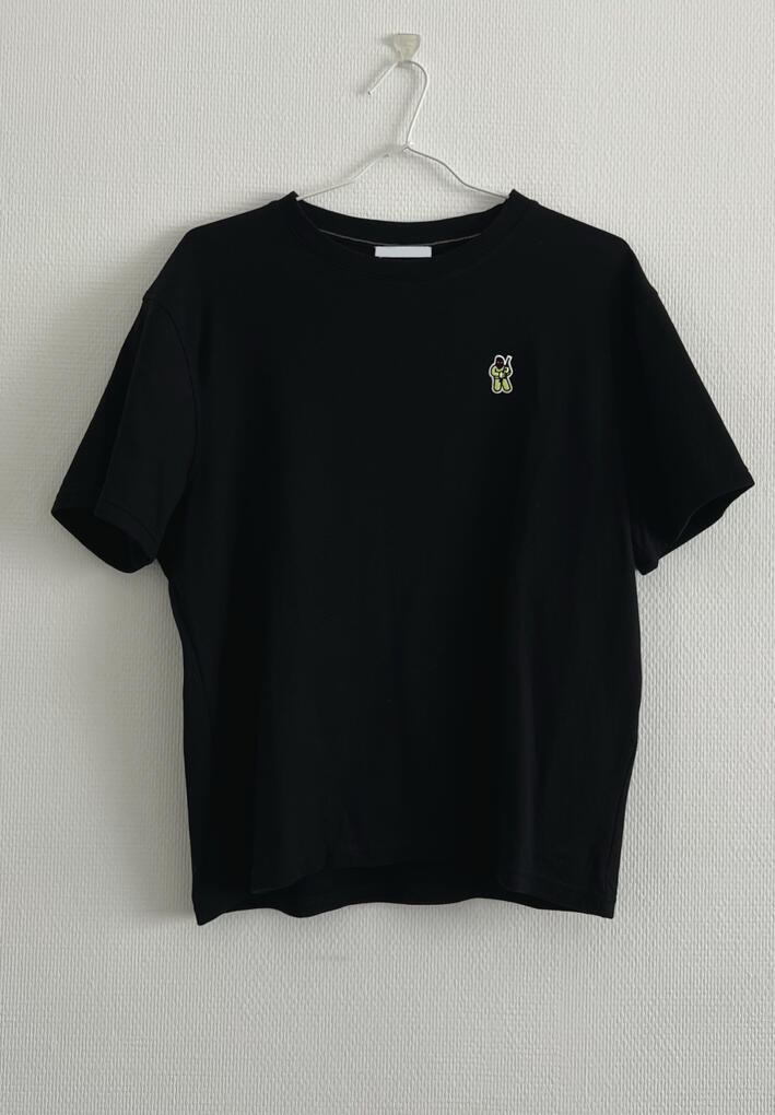 Tee-shirt noir RIBELU