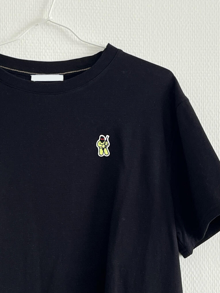 Tee-shirt noir RIBELU